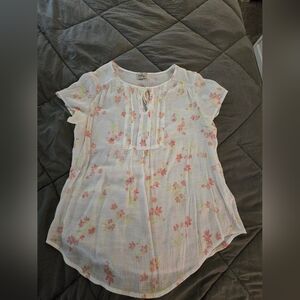 Como Vintage White and Pink Floral Blouse